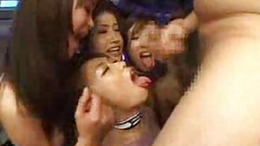 Brazzers වෙතින් නියම Bunny Colby සමඟ ඇඟිලි ගැසීම