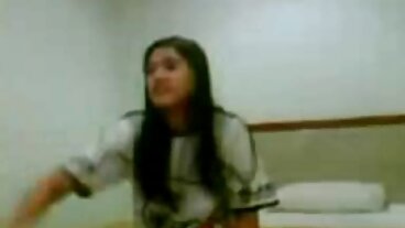 රියලිටි කිංග්ස් හි ප්‍රීෆෙක්ට් ක්‍රිස්ටිනා ෂැනන් සමඟ ද සෝෆා චිත්‍රපටයේ