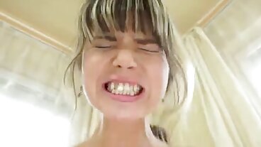 Bang Bros වෙතින් tempting Susy Gala සමග Reverse Cowgirl චිත්‍රපටිය