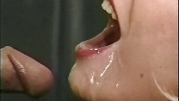 Slim 4k වෙතින් පෙළඹෙන Candy Cru සමඟ මධ්‍යම ප්‍රමාණයේ ටිට්ස් smut