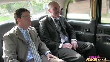 රියලිටි කිංග්ස් වෙතින් අලංකාර ජිනා වැලන්ටිනා සමඟ කෙසඟ ලිංගික සංසර්ගය