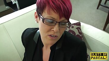 චෙක් AV වෙතින් උණුසුම් ආධුනික සමග Orgy ඉස්කුරුප්පු ඇණ