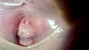 ලිල් හම්පර්ස් වෙතින් සරාගී රයන් කොනර් සමඟ කකුල් මත උරහිස් දර්ශනය