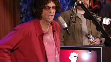 DDF ජාලයෙන් අං සහිත බ්‍රිජට් බී සමඟ ඩොගී ස්ටයිල් ක්‍රියාව