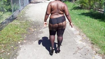 Oldje වෙතින් උණුසුම් Savanah Secret සමඟ රැවුල කපන ලද චිත්රපටය