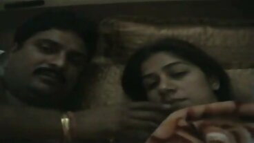 Reality Kings වෙතින් නියම Romy Indy සමඟ සයිඩ් ෆක් චිත්‍රපටය