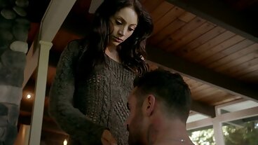 Reality Kings වෙතින් ලස්සන Sizi Sev සමඟ Legs On Shoulders වීඩියෝව