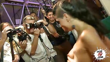 Scoreland හි නියම ඇනා බෙක් සමඟ දිගු කෙස් රොඩු