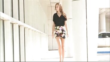 Scoreland වෙතින් සරාගී Brandii Banks සමඟ දිගු කකුල් දර්ශනය