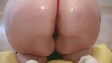 චෙරි පිම්ප්ස් වෙතින් පෙළඹෙන ක්වින් වයිල්ඩ් සමඟ මිෂනාරි ඉස්කුරුප්පු ඇණ