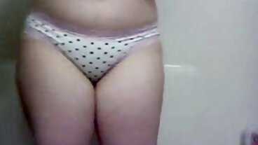 MetArt X වෙතින් ශිෂ්‍ය නායක එව්ලින් ක්ලෙයාර් සමඟ කුඩා ටිට්ස් චිත්‍රපටය