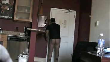 පර්ව් නගරයේ සිට උණුසුම් ලන්ඩන් ගඟ සමඟ මිල්ෆ් ඉස්කුරුප්පු ඇණ