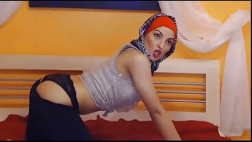 Nuru Massage වෙතින් උද්යෝගිමත් Dana DeArmond සමඟ Doggystyle ලිංගිකත්වය