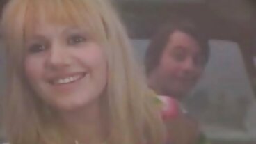 Naughty America වෙතින් උණුසුම් සාරා ජේ සමග The Bed වීඩියෝවේ