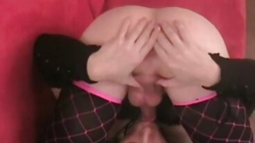 Bratty Sis වෙතින් අලංකාර Scarlett Fall සමඟ ප්‍රතිලෝම කව්ගර්ල් බැන්ග්