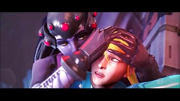 18 VideoZ වෙතින් උණුසුම් අමිනා සමඟ කෙට්ටු ස්මට්