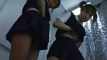 චෙරි පිම්ප්ස් වෙතින් උද්යෝගිමත් මැකෙන්සි මේස් සහ ට්‍රිස්ටන් සමර්ස් සමඟ වාචික වීඩියෝව