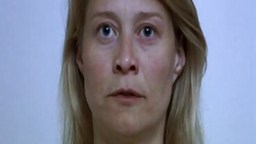 පර්ව් නගරයේ සරාගී ලුසී සන්ෆ්ලවර් සමග කෙලින් කෙස් ඉස්කුරුප්පු