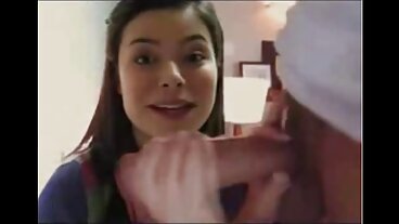 Babes.Com වෙතින් ලස්සන පැරිස් වයිට් සමඟ ආදර පිපිරීමක්